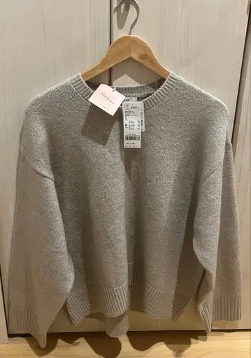 글로벌 워크 베이지 스웨터 L 새상품