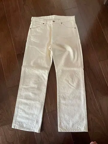 Wrangler 화이트 데님 스트레이트 레그