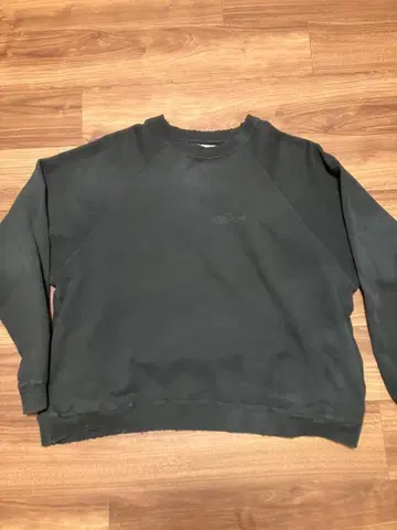 DAIRIKU Water-repelent Pullover Sweater