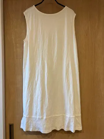 센소유니코 지우 슬리브리스 원피스 튜닉