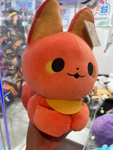 오렌지 컬러의 귀여운 봉제 인형