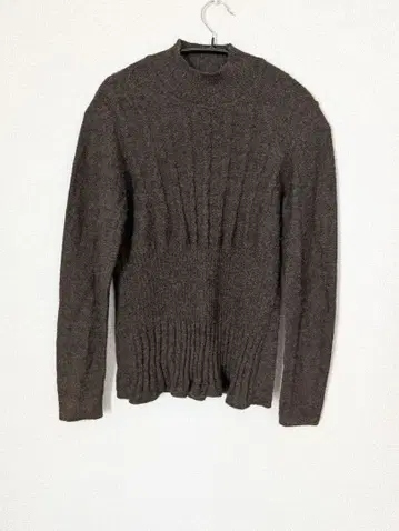 알파카 100% 브라운 하이넥 리브 스웨터