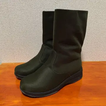 컨디션 최상 와코루 티어 부츠 22.5cm 비오는 날 레인 그린