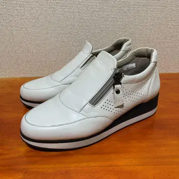 VITA NOVA 버클레이 슬립온 25cm 화이트 화이트