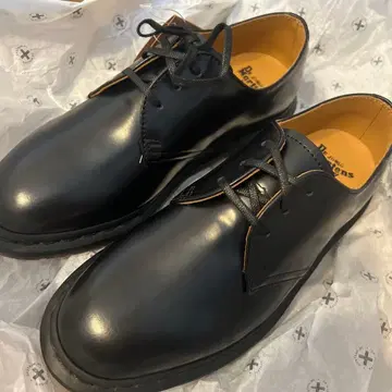 Dr. Martens ARCHIE II 3홀 슈즈