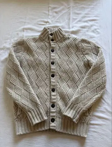 정가 15만 엔 투모로우랜드 별주 FEDELI 로우게이지 니트 베이지