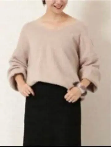 Plage 베이지 V넥 니트