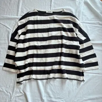 tumugu 츠무구 와이드 보더 루즈핏 티셔츠