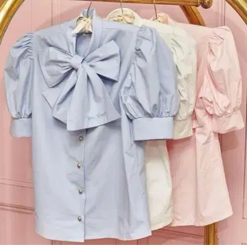 treat urself 키튼 리본 타이 블라우스