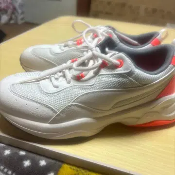 Puma 스니커즈 화이트/오렌지