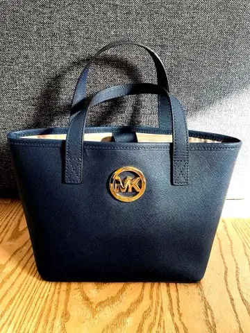 Michael Kors 네이비 토트백 가격 인하 불가