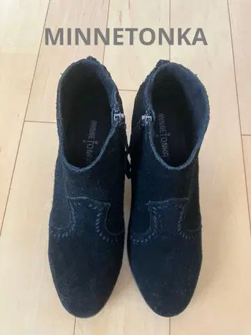 블랙 스웨이드 부티 중간 힐 지퍼 포함