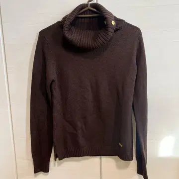 블루 라벨 브라운 터틀넥 니트