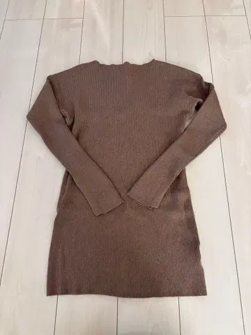 CLANE 브라운 리브 니트 긴팔 스웨터