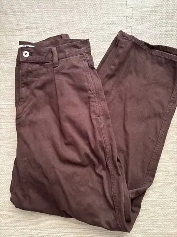 UNIQLO U 데님 커브 팬츠 브라운 26인치