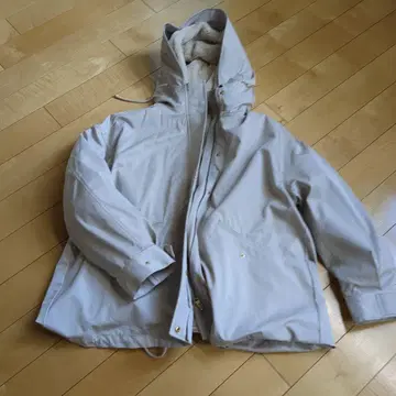 라이트 그레이 마운틴 후드티