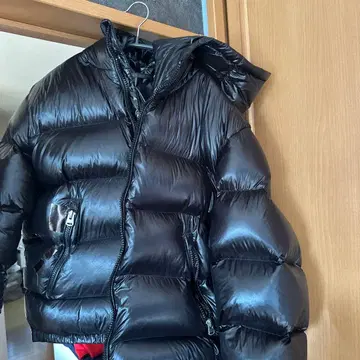 ZARA 블랙 다운 자켓 XL