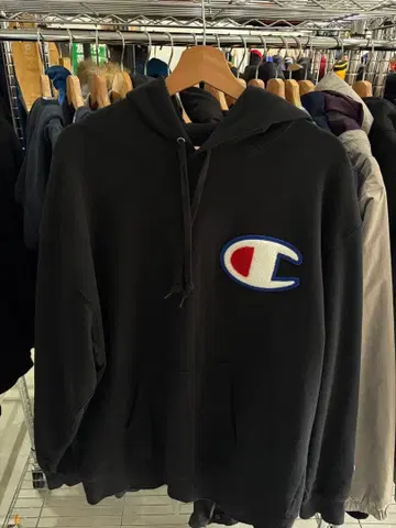 Champion 블랙 후드티 X-LARGE