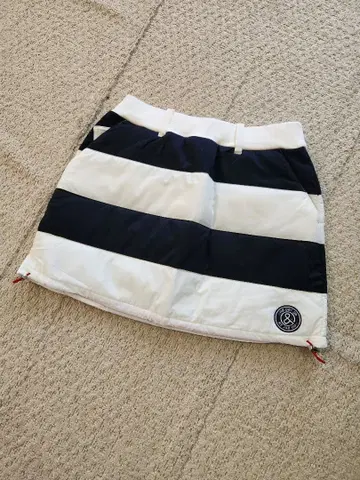 앤퍼시 충전솜 스커트 미사용 새상품 S 사이즈