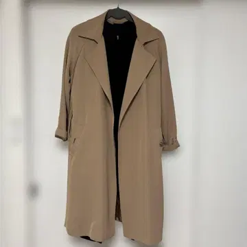 모카 베이지 스트라이프 롱 코트