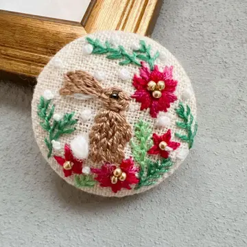 핸드메이드 손자수 자수 브로치 토끼와 크리스마스 2 싸개 단추