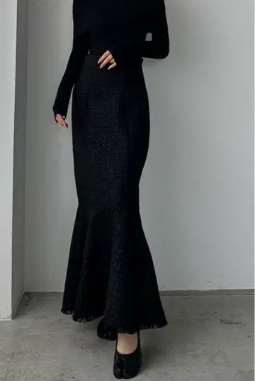 Louere 라메 트위드 프린지 머메이드 스커트