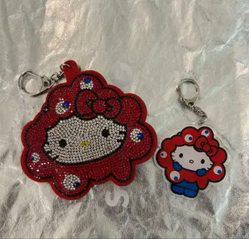 미야쿠미야쿠 x 키티 키링 2개 세트