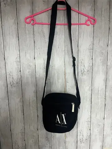 Armani Exchange 블랙 숄더백