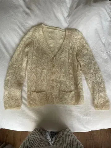 아이보리 화이트 가디건 모헤어 빈티지