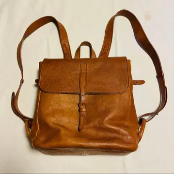 genten 가죽 플랩 백팩 브라운