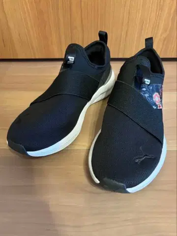 할인 PUMA 꽃무늬 슬립온 푸마 SOFTFOAM+ 스니커즈