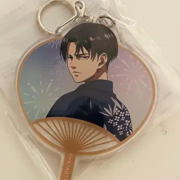 진격의 거인 리바이 GiGO 아크릴 키링 유카타 ver.