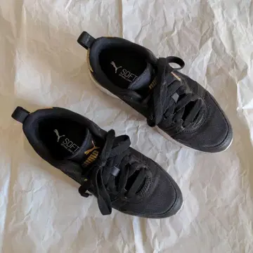 푸마 스니커즈 23cm 블랙