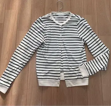 새상품급 이에나 가디건