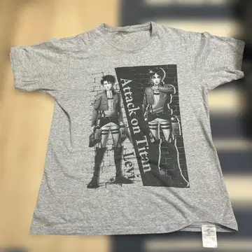 USJ 진격의 거인 T셔츠 M 사이즈