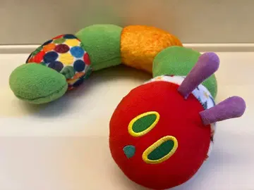 배고픈 애벌레 넥 필로우