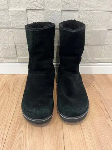 SOREL 블랙 방수 어그 부츠 25cm