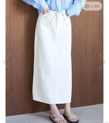 미라 오웬 후 벤츠 스트레이트 맥시 데님 스커트 화이트