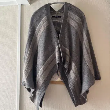 맥피 그레이 스트라이프 니트 판초