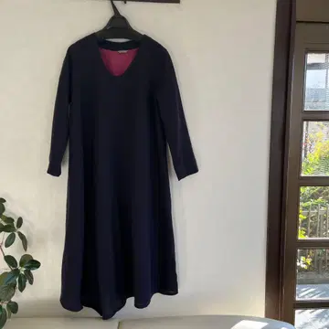 네이비 긴팔 A라인 원피스 팔라스 팰리스