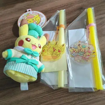 PokemonCafe 피카츄 봉제 인형 참 아크릴 키링