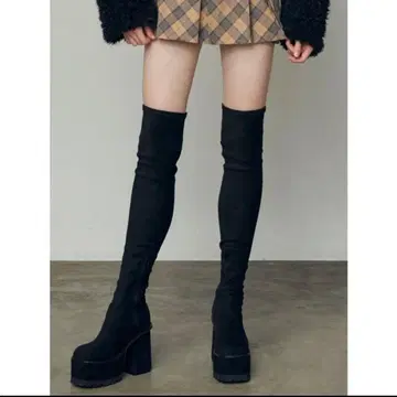 EMODA 스퀘어 핏 롱 부츠