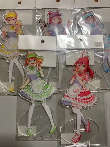 5등분의 신부 신작 아크릴 스탠드 크레이프 점원ver