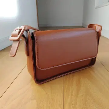 KBF/브라운 숄더백