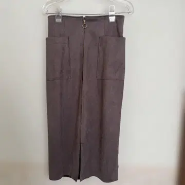 다크 브라운 스웨이드풍 타이트 스커트