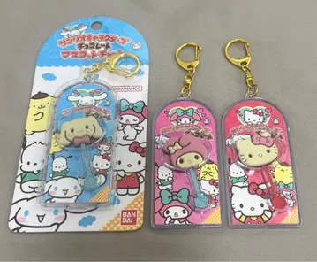 산리오 캐릭터즈 초콜릿 마스코트 참 3개 묶음 판매