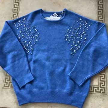 dinos So Close 니트 새상품