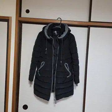 블랙 퀼팅 롱 코트