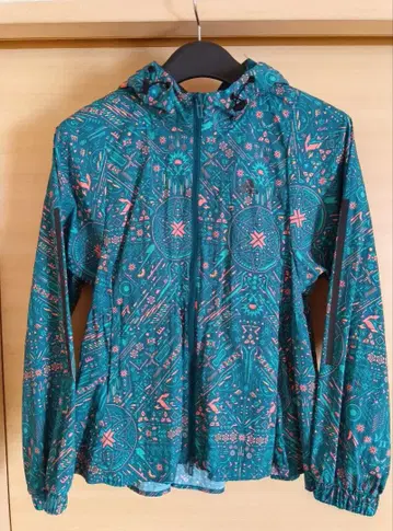 새상품급 아디다스 adidas 루즈핏 우븐 자켓