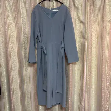 라이트 블루 V넥 원피스